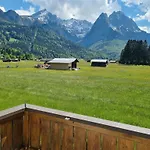 Haus Kreuzeckwiese - Alspitze شقة